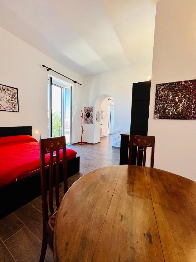 B&B Letterario Palazzo Pistocchi Терамо Экстерьер фото