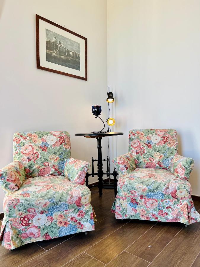 B&B Letterario Palazzo Pistocchi Терамо Экстерьер фото
