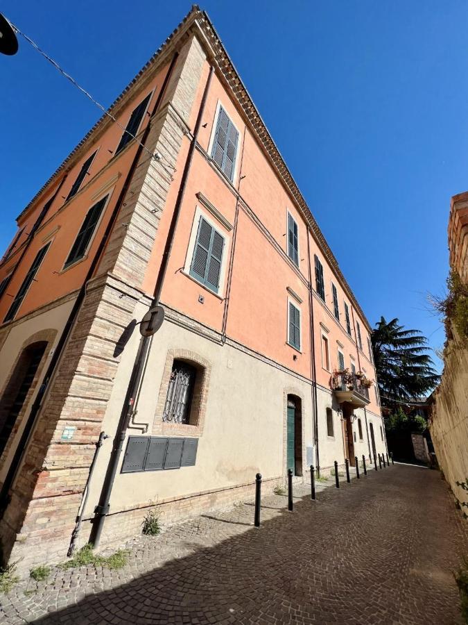 B&B Letterario Palazzo Pistocchi Терамо Экстерьер фото