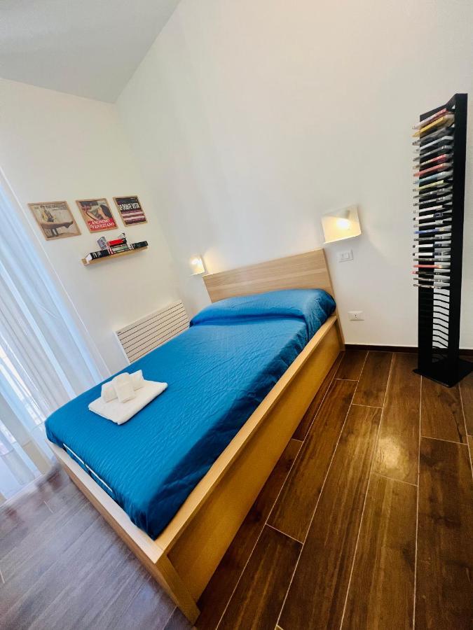 B&B Letterario Palazzo Pistocchi Терамо Экстерьер фото