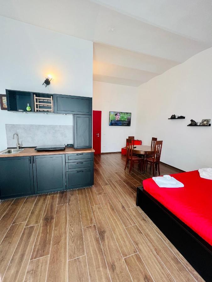 B&B Letterario Palazzo Pistocchi Терамо Экстерьер фото